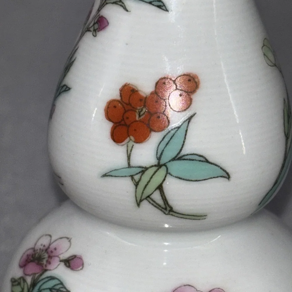 Vtg Zhongguo Jingdezhen Zhi Porcelain Double Gourd Floral Pattern 4in Vase EUC